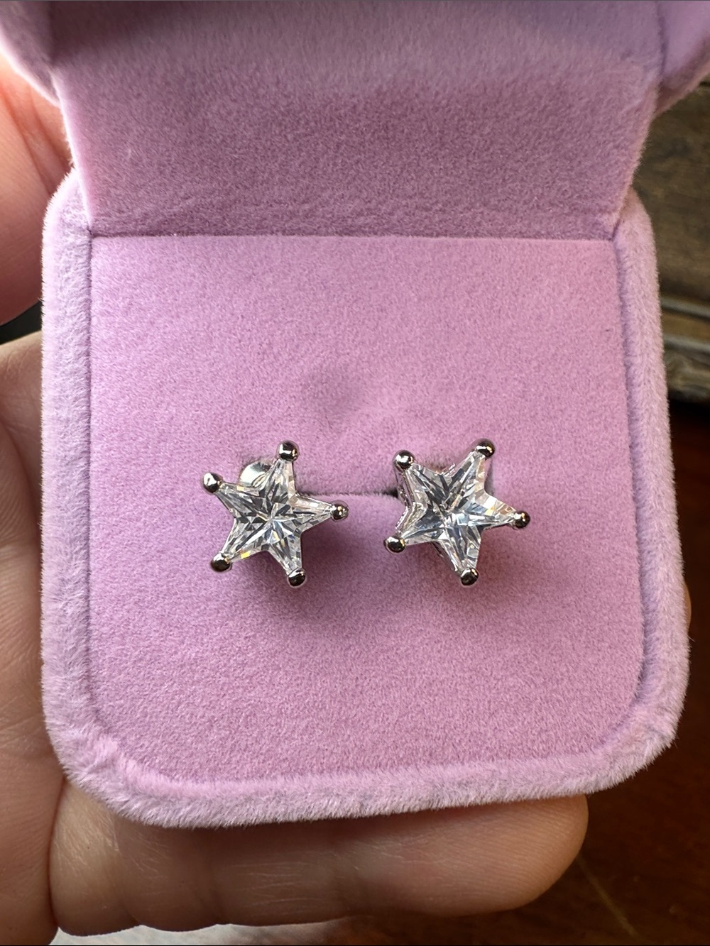 3250-Swarovski Crystal Element post earrings,velvet box included